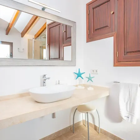 Vila La Font -canaves- Pollença